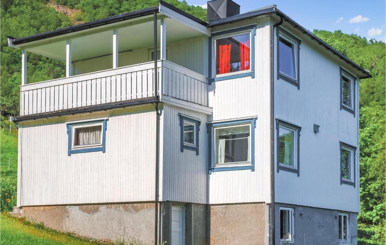 Nice Home In Leknes With House Sea View 외부 사진